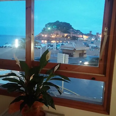 Lydia's With Castle View * Tossa de Mar