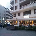 Lydia's With Castle View Apartamento