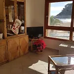 Lydia's With Castle View *